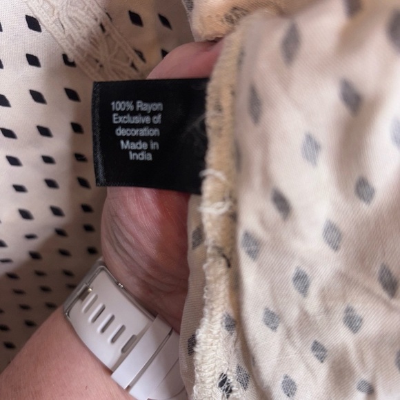 COPY - Lane Bryant Woman's Blouse Rolled Tab Long Sleeves Size 28 NWT - Picture 11 of 13